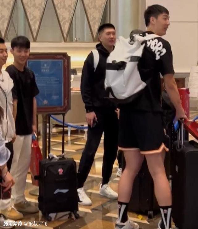 男女生打扑克视频